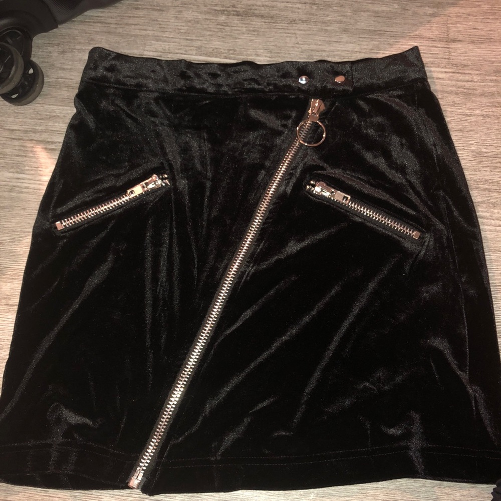 Velvet mini skirt